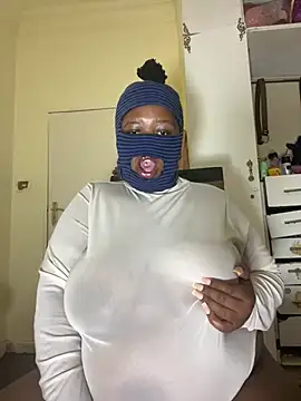 Sexshow-Bild von MaskedBootyLicious28