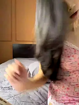 KaraMeii's sex show image