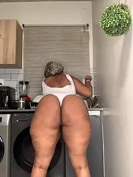 CurvyDesire1's sex show image