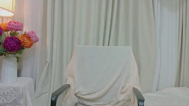 Rosalie_han's sex show image