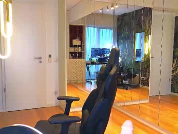 mileysin's sex show image