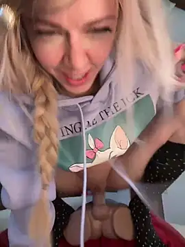 propertyofdaddy's sex show image