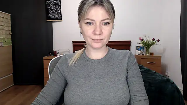 ParadiseAlina's sex show image