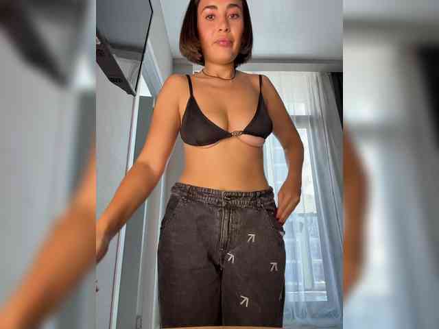 Изображение секс-шоу модели Talilia Изображение секс-шоу модели Talilia