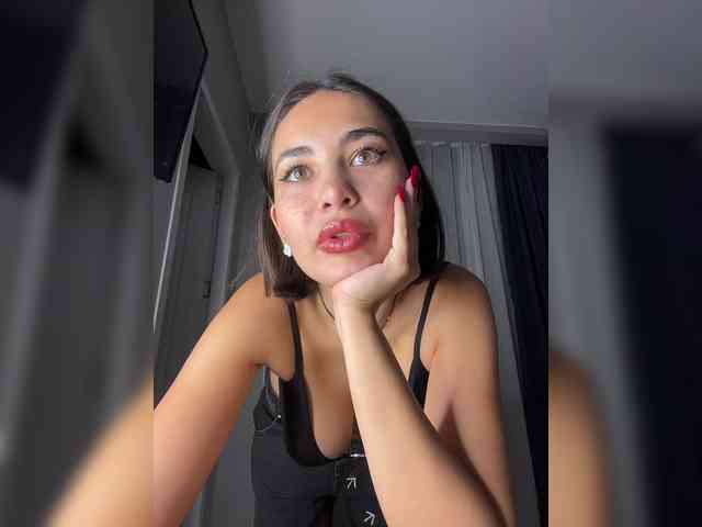 Изображение секс-шоу модели Talilia Изображение секс-шоу модели Talilia