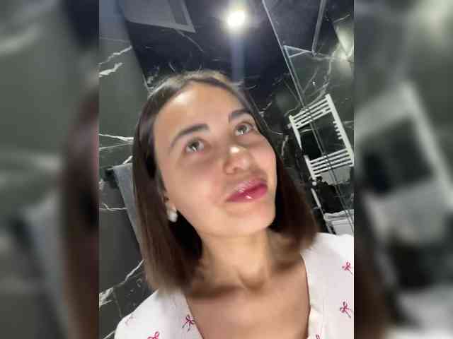 Talilia's sex show image