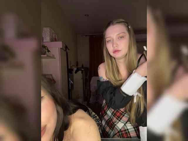 lustful-angels's sex show image