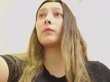 Изображение секс-шоу модели aveksmr Изображение секс-шоу модели aveksmr