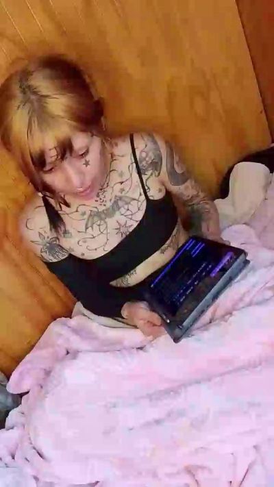 cristalh0e's sex show image