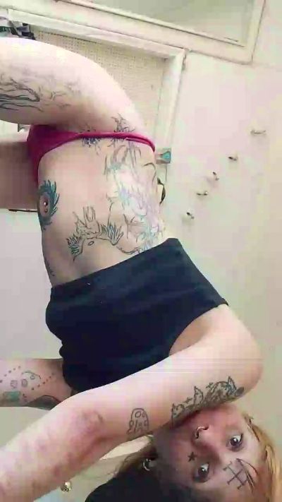 cristalh0e's sex show image