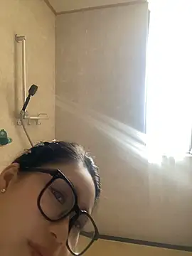 Julysister00's sex show image