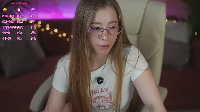 Изображение секс-шоу модели SilverrMoon Изображение секс-шоу модели SilverrMoon