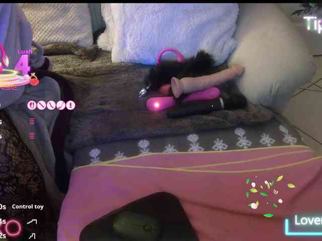 Изображение секс-шоу модели LISACAM2CAM Изображение секс-шоу модели LISACAM2CAM