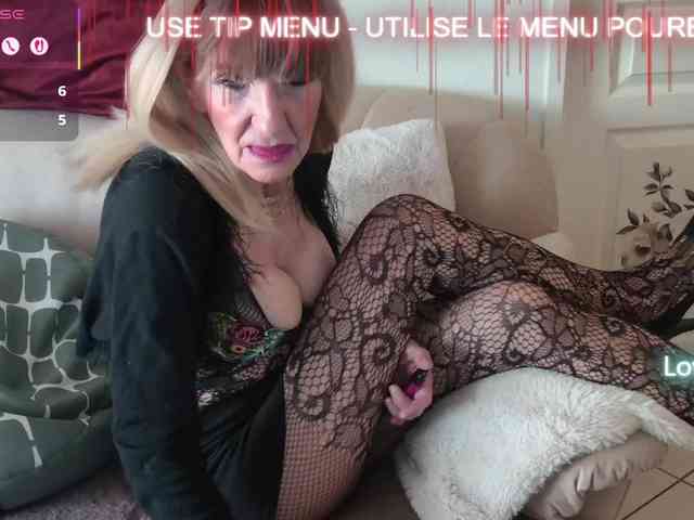 Sexshow-Bild von LISACAM2CAM Sexshow-Bild von LISACAM2CAM