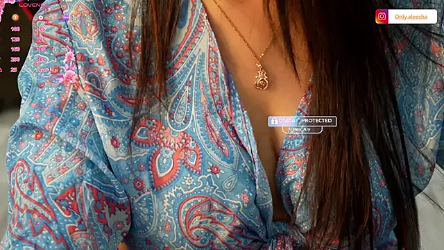 Изображение секс-шоу модели Hey_Aly Изображение секс-шоу модели Hey_Aly