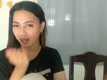 Изображение секс-шоу модели hottiescummerx Изображение секс-шоу модели hottiescummerx