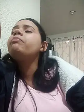 _Miaaleon's sex show image