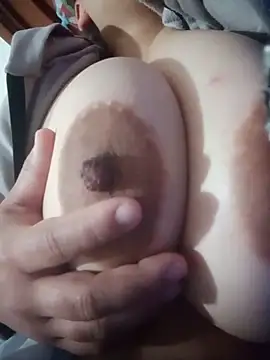 _Miaaleon's sex show image