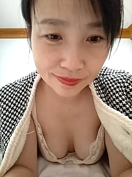 Изображение секс-шоу модели Haili-1