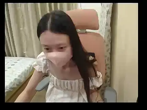 Изображение секс-шоу модели Lil-Cherries
