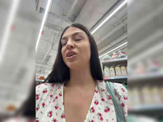 Изображение секс-шоу модели MeganOrtega