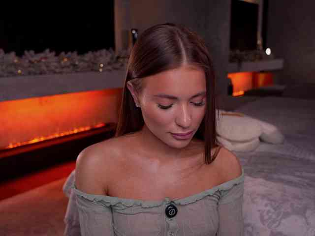 AlexisGrays's sex show image