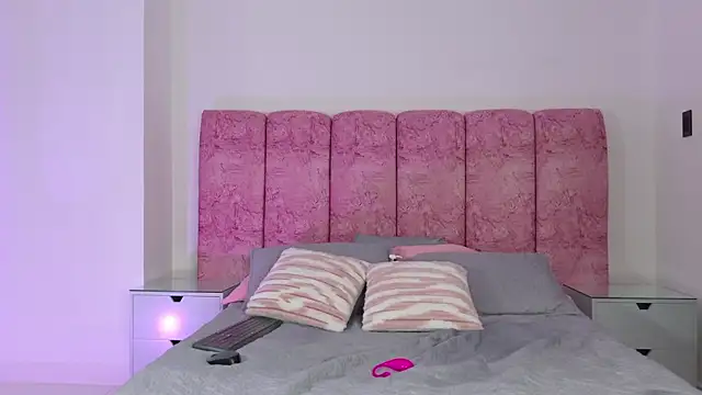 emmacurvy's sex show image