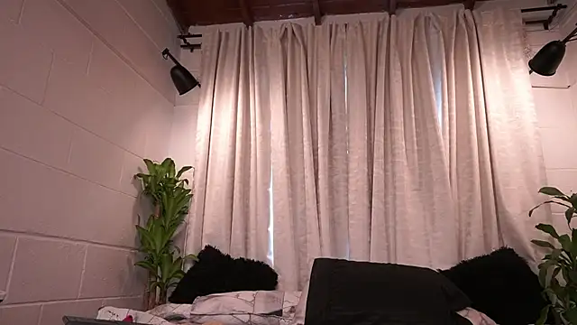 agatha_collins_'s sex show image