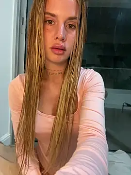 EmiliaCatalina's sex show image EmiliaCatalina's sex show image