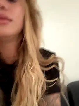 EmiliaCatalina's sex show image