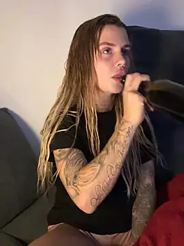 EmiliaCatalina's sex show image