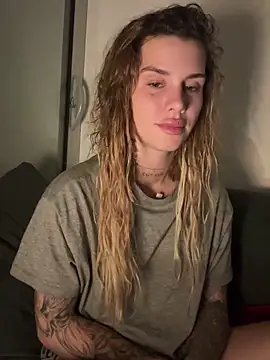 EmiliaCatalina's sex show image