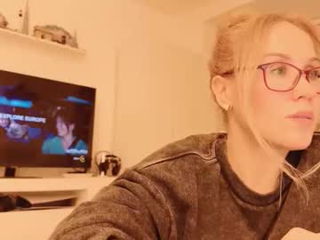 Изображение секс-шоу модели myassistant