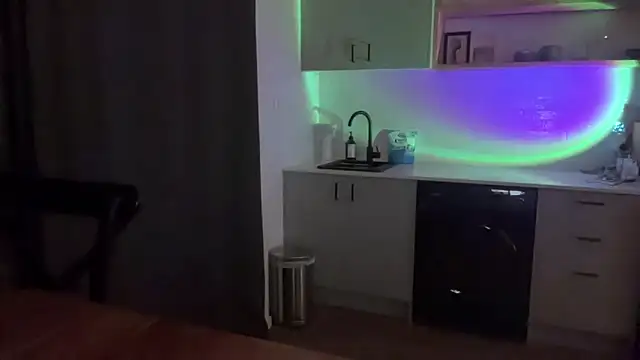 Изображение секс-шоу модели xopeachybaby