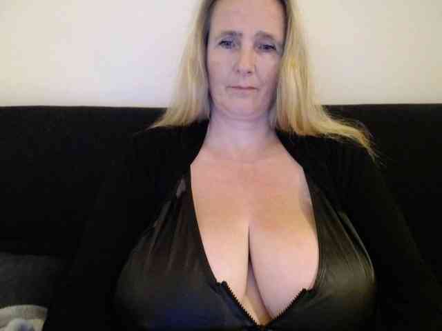 Sexshow-Bild von XXNikkie