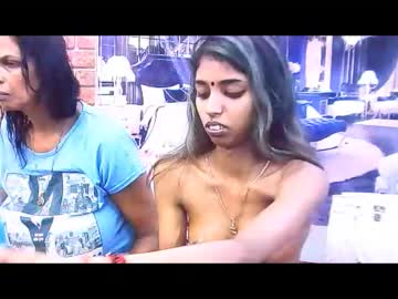 Sexshow-Bild von indiansexyslender4u2luv Sexshow-Bild von indiansexyslender4u2luv