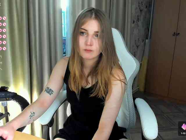 Изображение секс-шоу модели kikiiimorazzz Изображение секс-шоу модели kikiiimorazzz