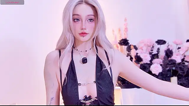 Изображение секс-шоу модели Yr_kitten_333