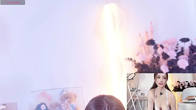 Yr_kitten_333's sex show image