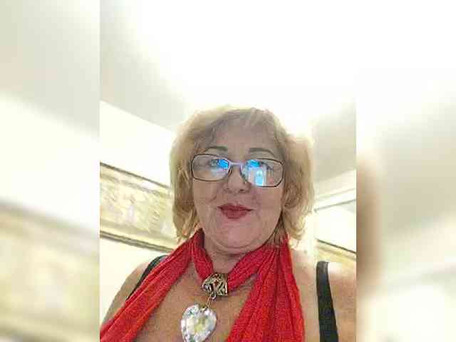 Изображение секс-шоу модели KarinkaSweet Изображение секс-шоу модели KarinkaSweet