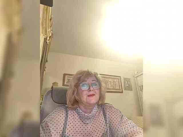 Изображение секс-шоу модели KarinkaSweet Изображение секс-шоу модели KarinkaSweet