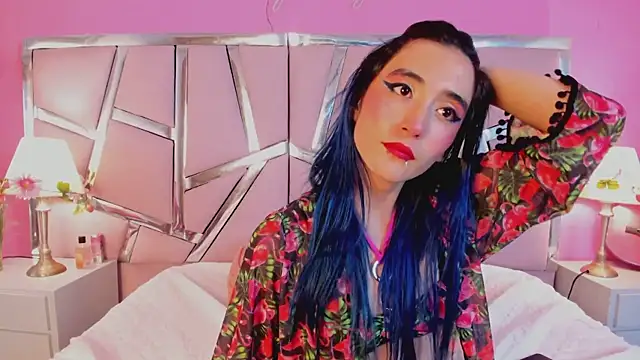 Lunapage's sex show image