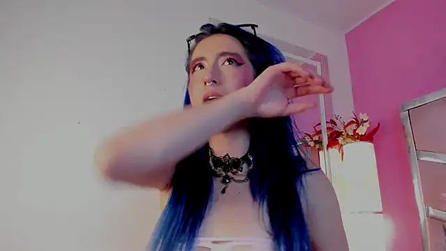 Lunapage's sex show image
