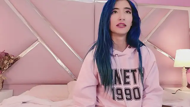 Lunapage's sex show image