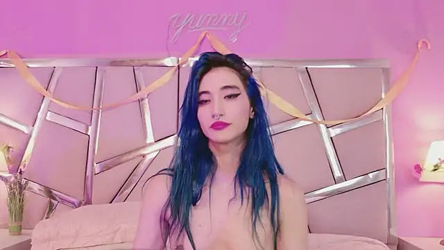Lunapage's sex show image