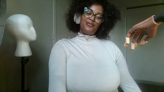 Stormy-Stella's sex show image