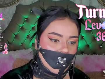 Изображение секс-шоу модели soffiqueen