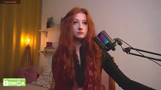 caty_cuddly's sex show image