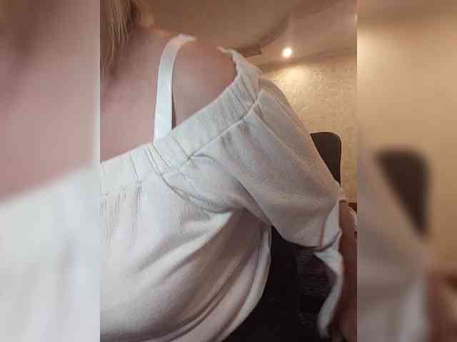 Sexymissex's sex show image