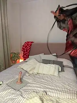 HotLdyllic's sex show image